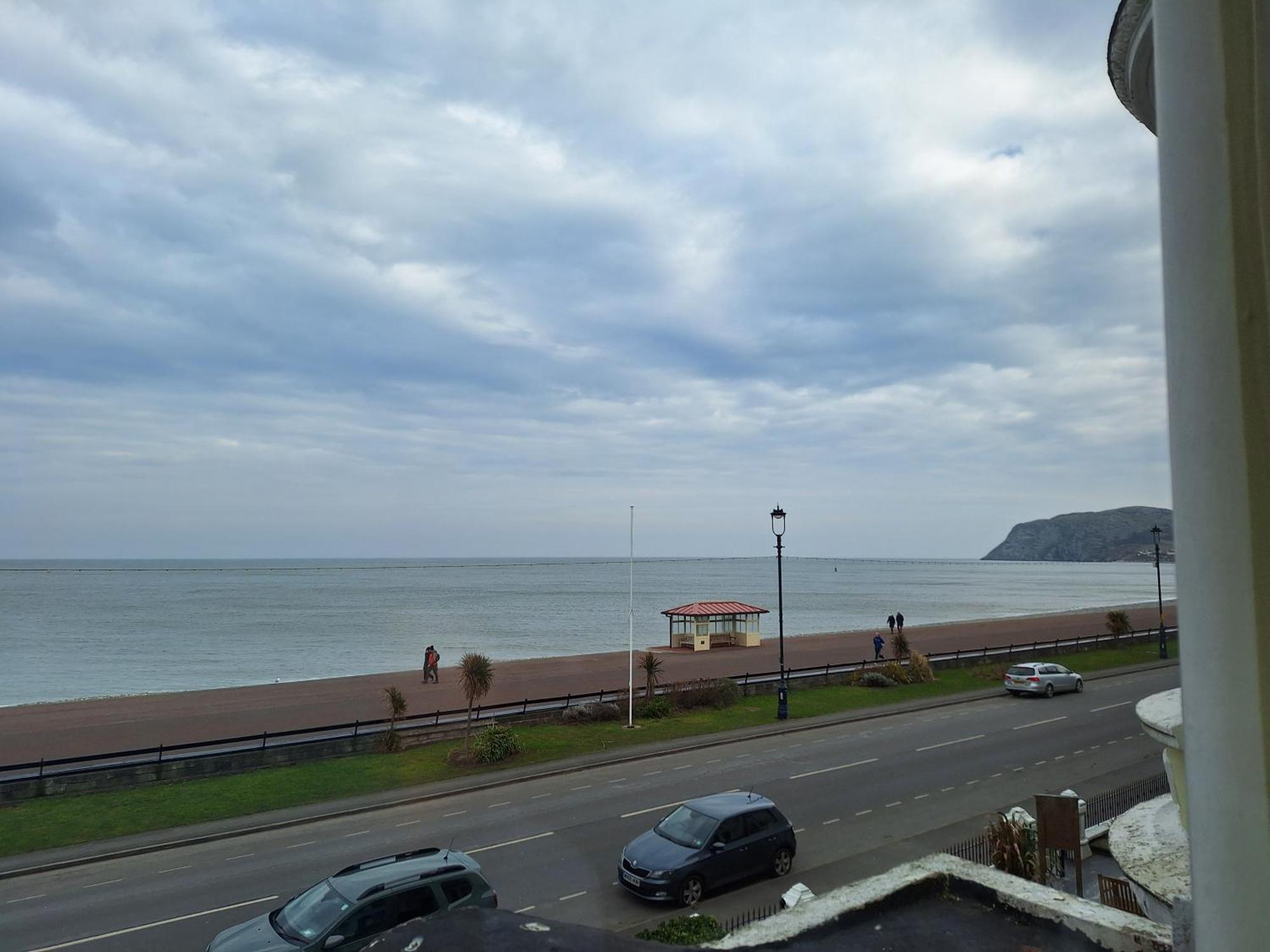 Swn Y Mor Hotel Llandudno Room photo